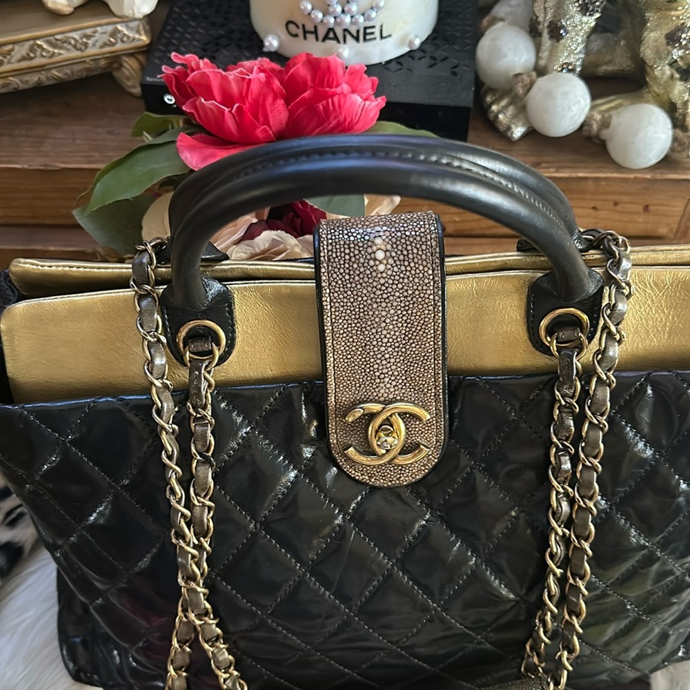 (Traded )Chanel satchel/Shoulder 👜♥️ - Picture 3 of 15
